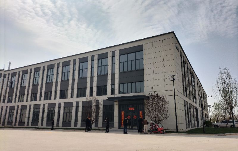 新廠房新起點(diǎn)欣欣向榮，爭(zhēng)品牌爭(zhēng)先進(jìn)蒸蒸日上